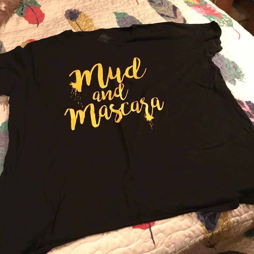 Black logo T-shirt. Good wording. Size 2x.